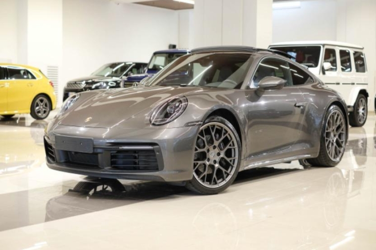 Porsche 992 2019 photo