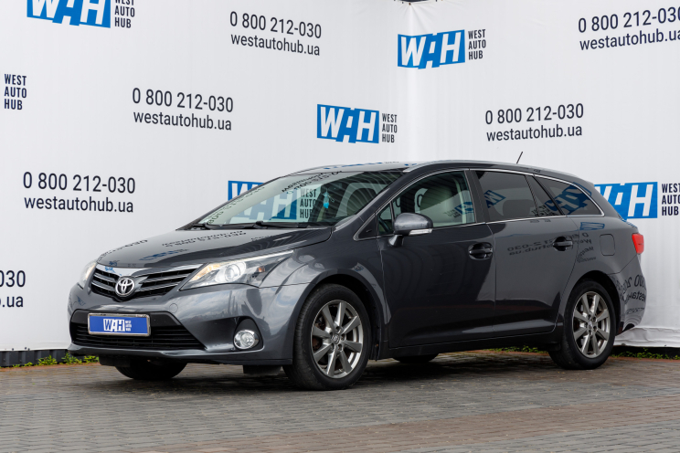 Toyota Avensis 2014 фото