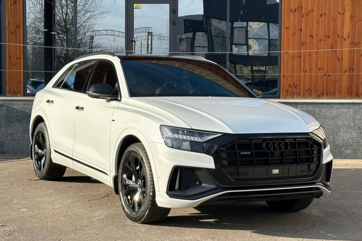 Audi Q8 50 TDI 2021 фото