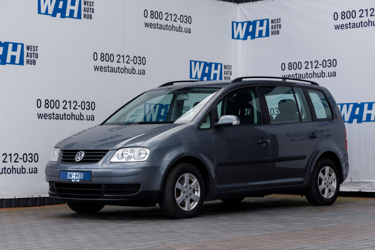 Volkswagen Touran MPI 2003 photo