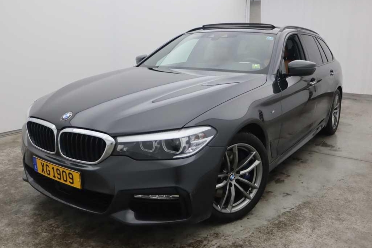BMW 5er Touring 2018 photo