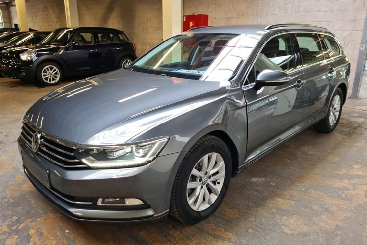 Volkswagen Passat Variant 2017 фото