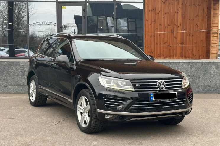 Volkswagen Touareg R-line 2015 фото