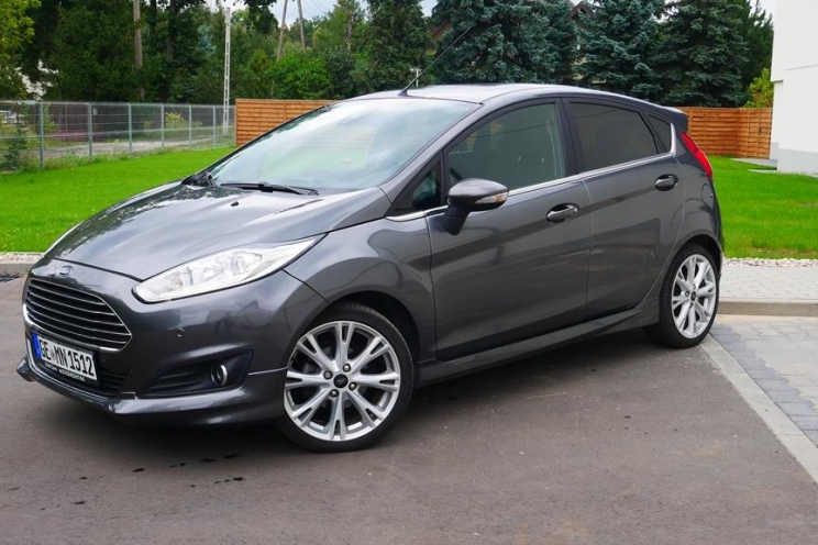 Ford Fiesta 2016 photo