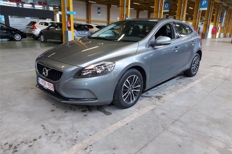 Volvo V40 2016 photo