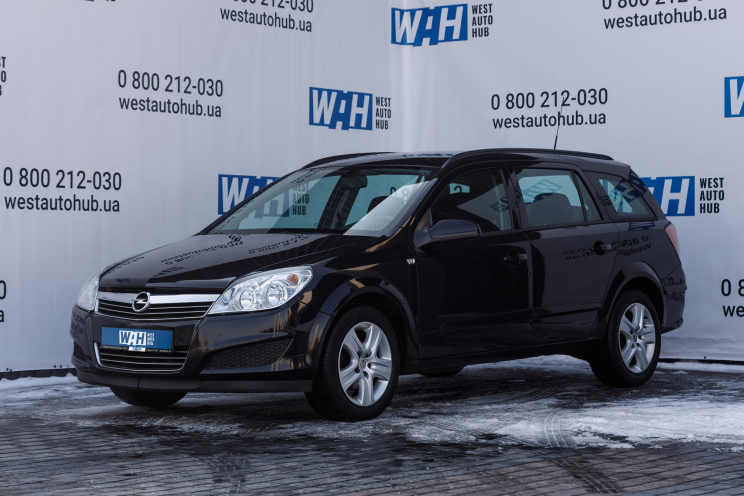 Opel Astra H фото