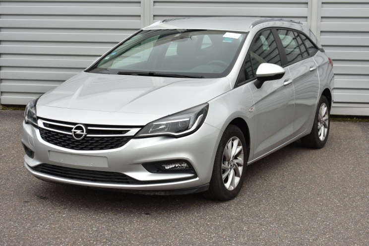 Opel Astra Sports Tourer 2019 photo