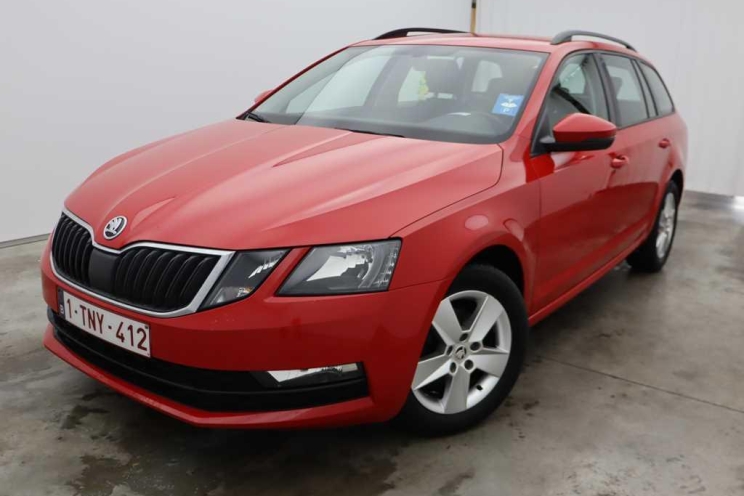Skoda Octavia Combi 2018 фото