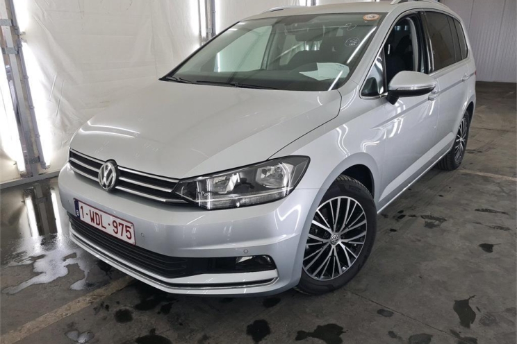 Volkswagen Touran 2020 фото