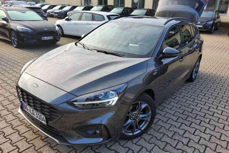 Ford Focus Turnier 2020 photo