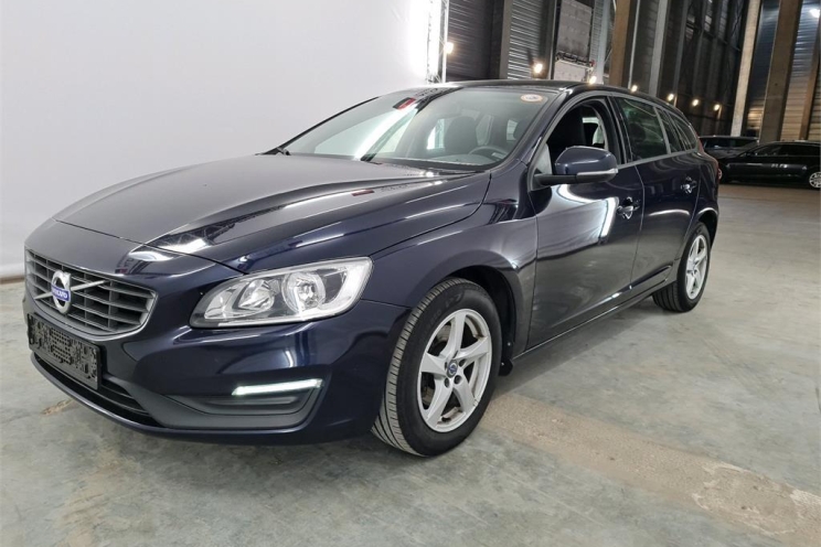 Volvo V60 2016 фото