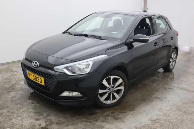 Hyundai i20 2017 фото