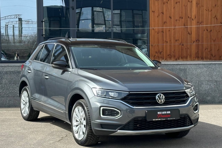 Volkswagen T-Roc 2021 фото