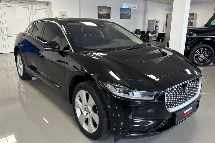 Jaguar I-Pace EV400 2021 photo