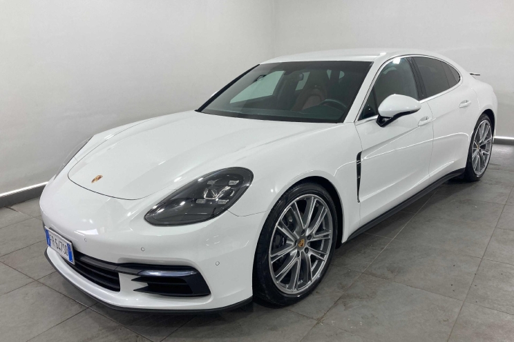 Porsche Panamera 2018 фото