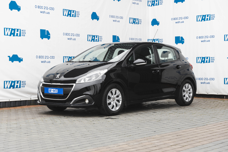 Peugeot 208 2017 фото