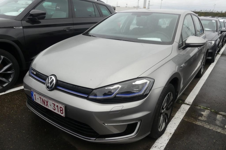 Volkswagen e-Golf 2018 photo