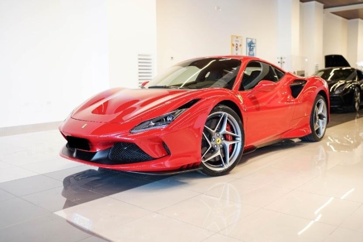 Ferrari F8 2021 фото