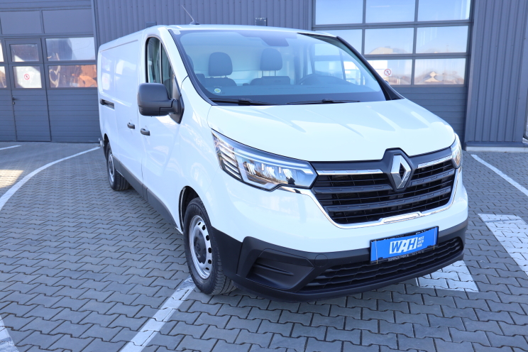 Renault Trafic 2023 фото