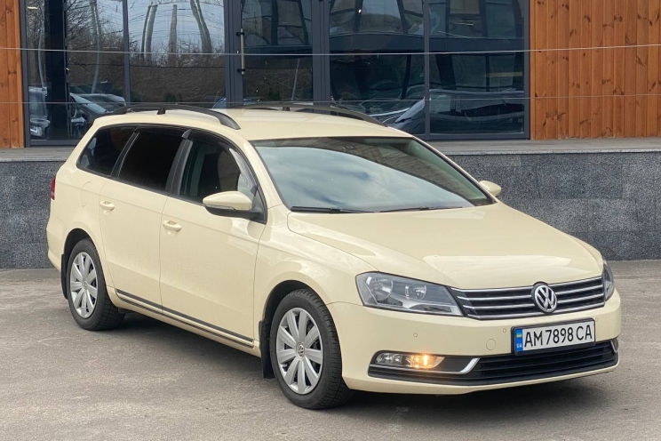 Volkswagen Passat 2014 photo