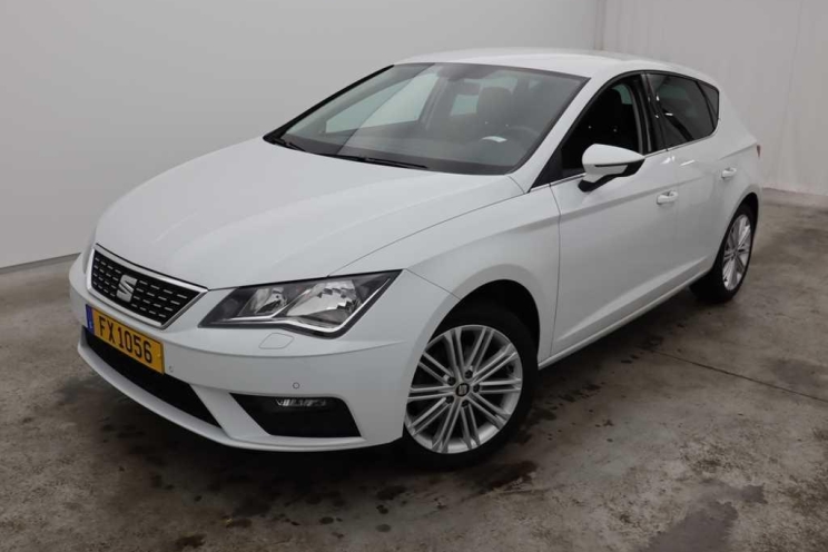 SEAT Leon 2017 photo