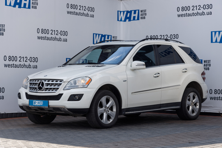 Mercedes-Benz ML 350 2011 photo