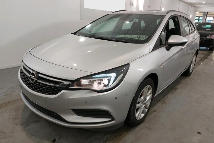 Opel Astra Sports Tourer 2017 photo