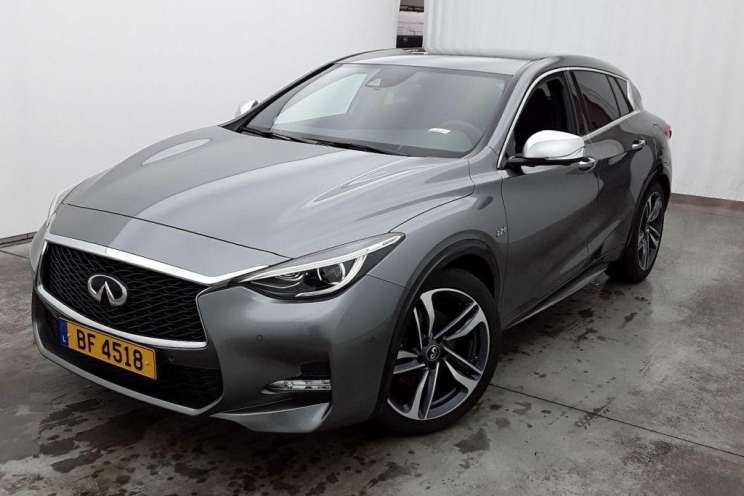 Infiniti Q30 2018 photo