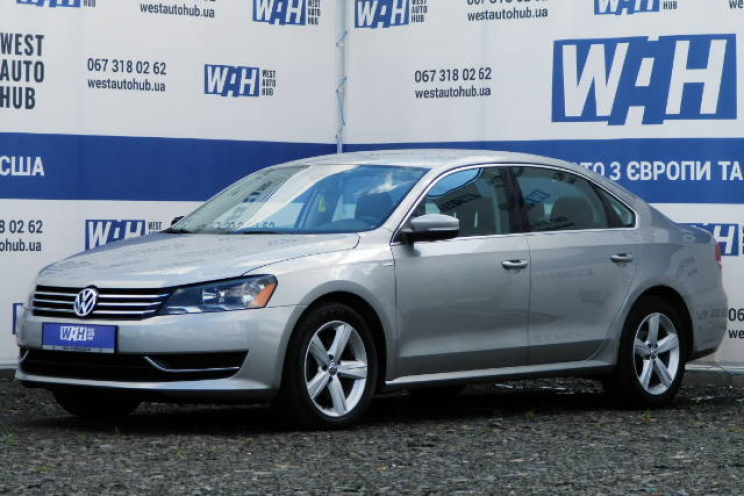 Volkswagen Passat B7 2013 фото