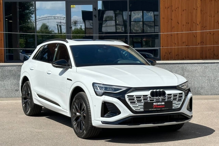 Audi Q8 e-tron 55 114 kWh Quattro S-line 2023 фото
