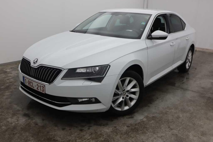 Skoda Superb 2016 photo