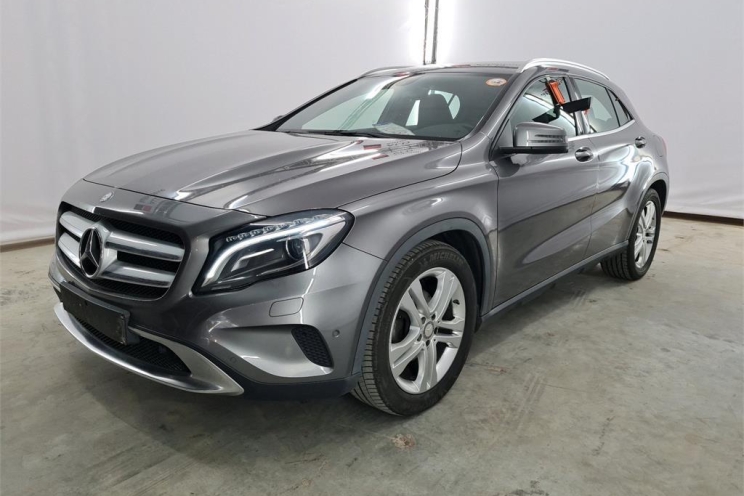 Mercedes-Benz GLA-Class 2014 photo