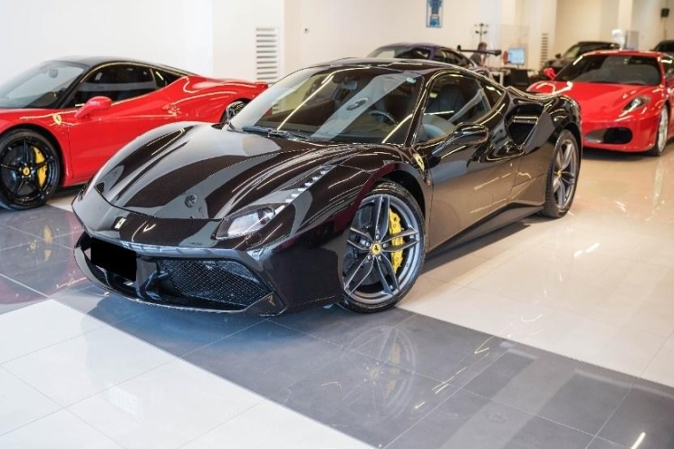 Ferrari 488 2019 фото