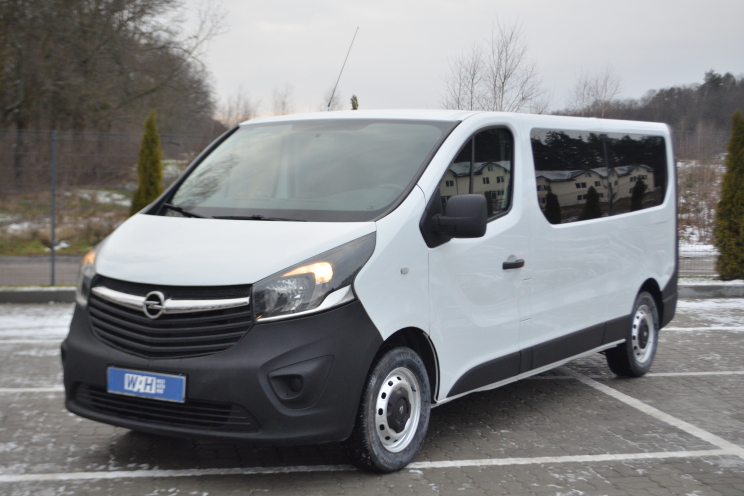 Opel Vivaro photo