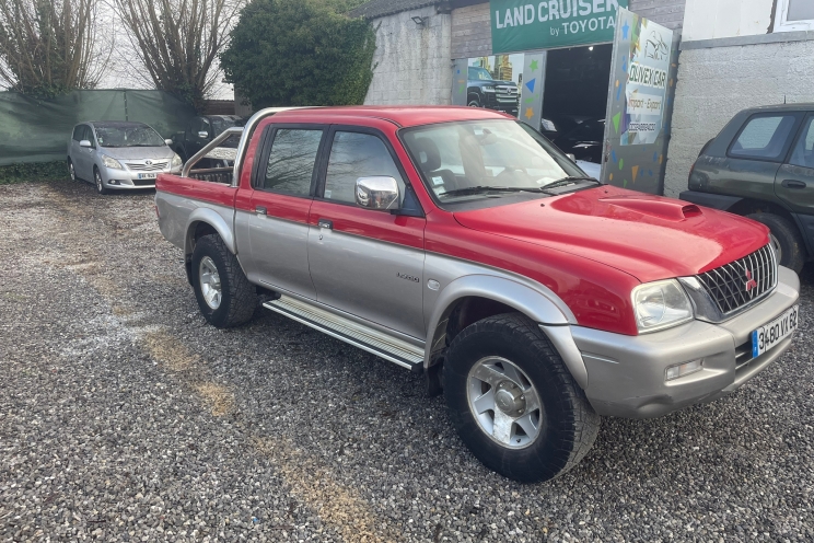 Mitsubishi L200 2003 photo