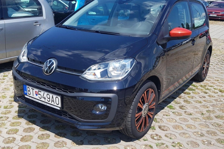 Volkswagen Up 2020 photo
