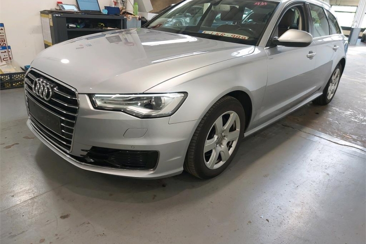 Audi A6 Avant 2015 photo