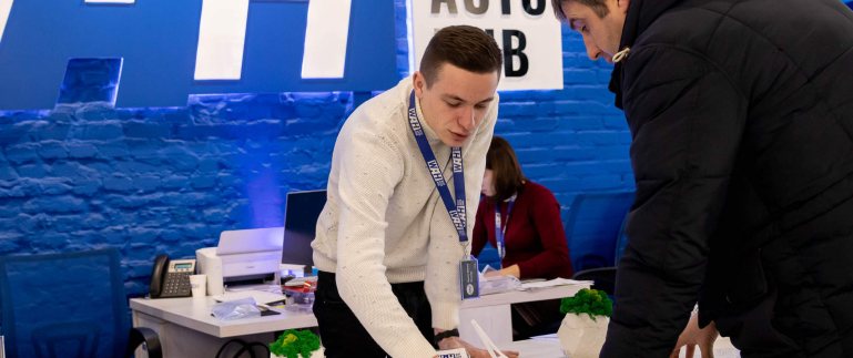 Мобільний додаток WAH – усе необхідне в телефоні!