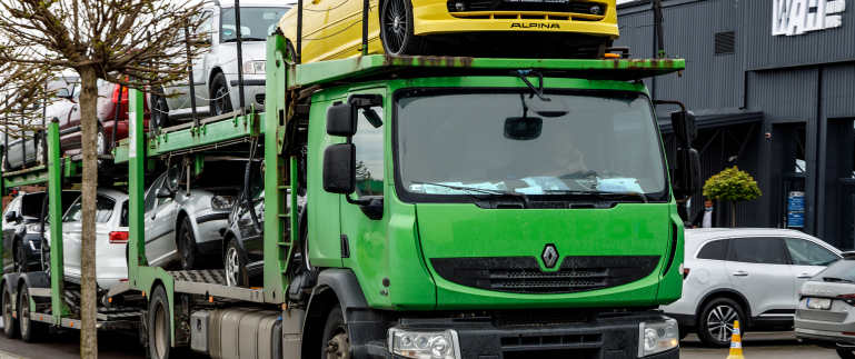 Як розмитнити авто з Польщі