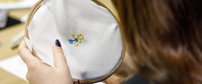 До Дня вишиванки у WAH створили вишиті обереги для ЗСУ, що символізують перемогу