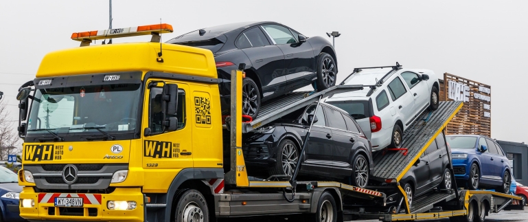 Доставка авто в Україну у 2025: тарифи, маршрути та доплати