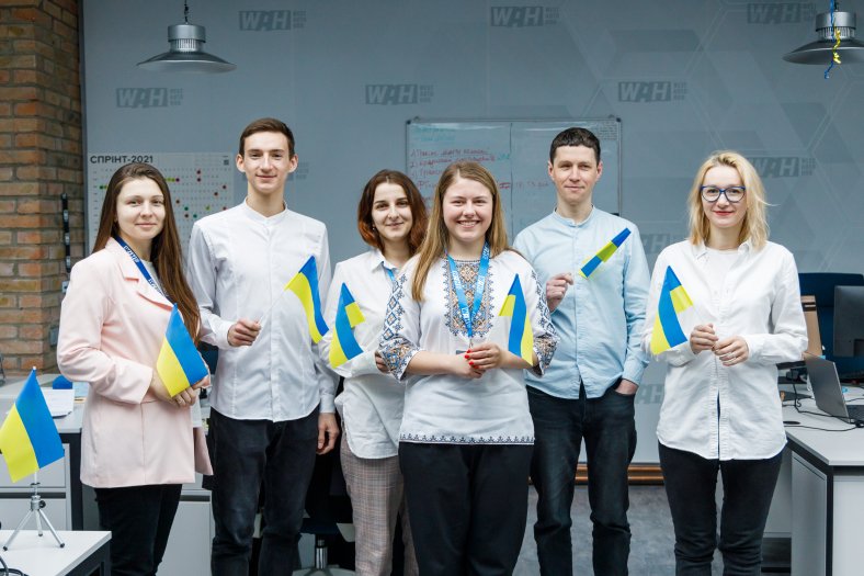 Синьо-жовтий настрій: WAH долучився до відзначення Дня єднання в Україні фото 8