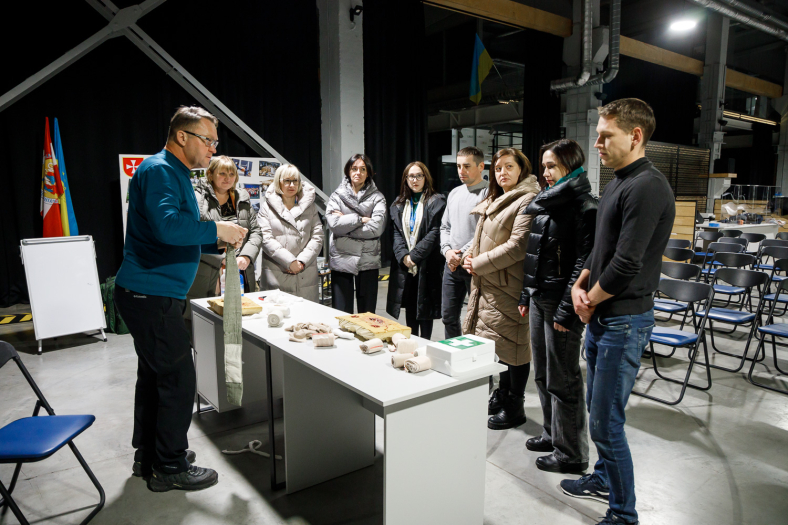 Корпоративні навчання нової реальності: команда West Auto Hub пройшла курс тактичної медицини фото 8