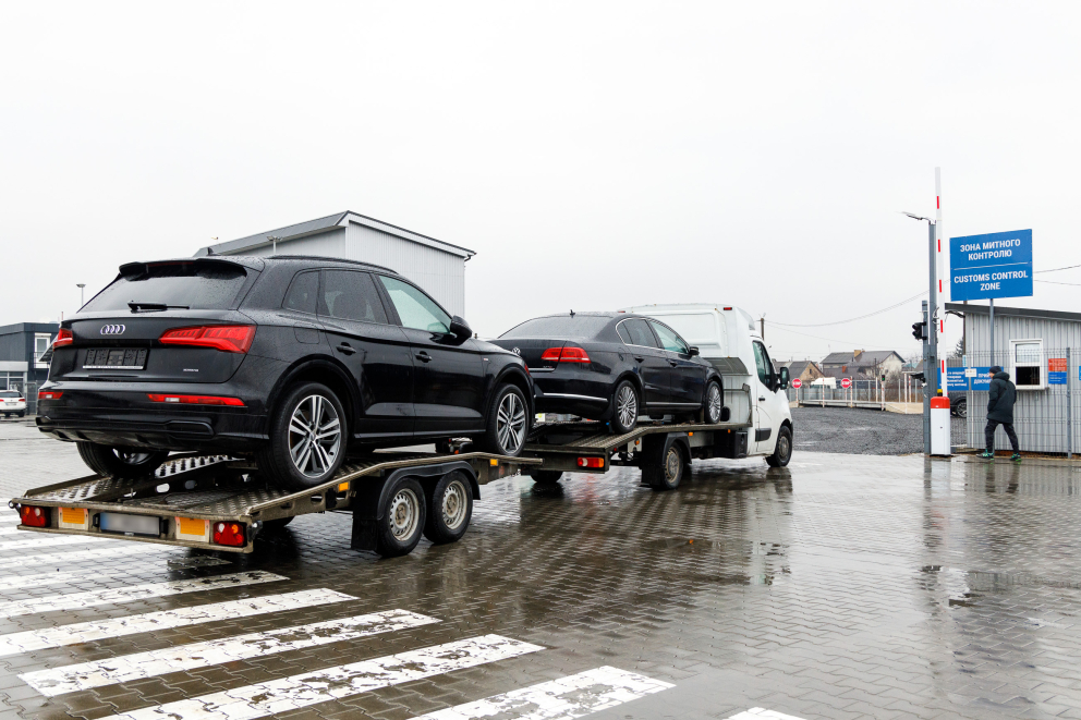 Розмитнення автомобілів в Україні у  2023 році фото