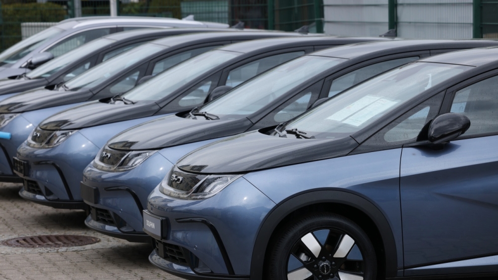 ЄС запровадить рекордні мита на електромобілі з Китаю фото