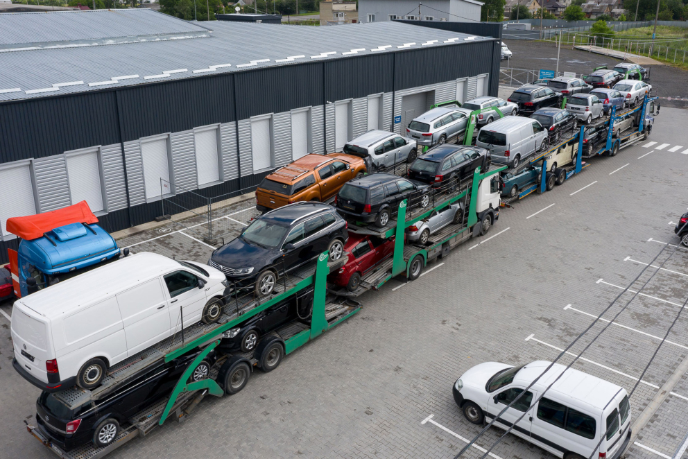 Розмитнення авто в Україні фото