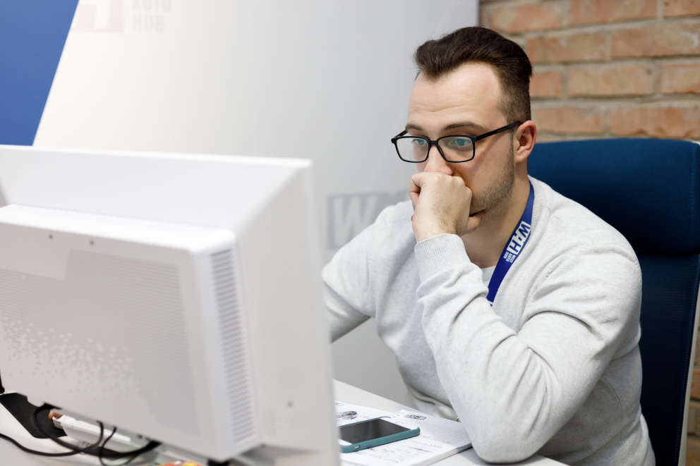 Як приганяють автомобіль “під ключ” в компанії WEST AUTO HUB фото