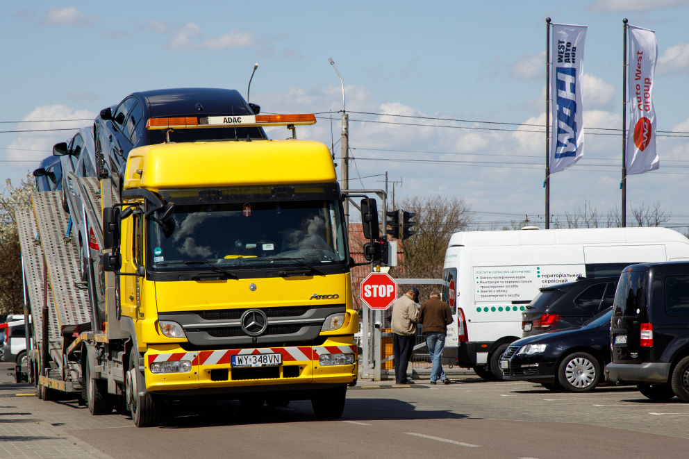 Як розмитнити авто по новому закону і які штрафи чекають? фото