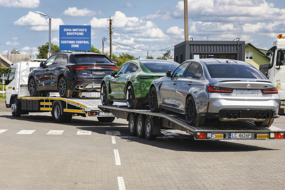 Скільки коштує розмитнення авто в Україні фото