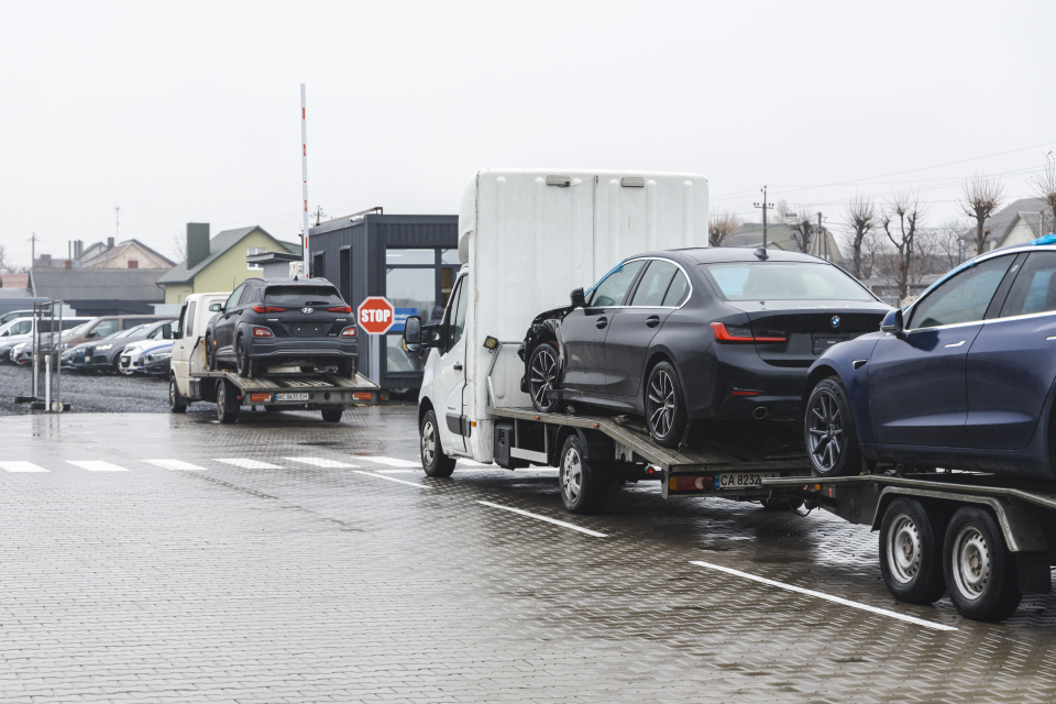 Як легально продавати нерозмитнені автомобілі, які вже перебувають в Україні? фото 1